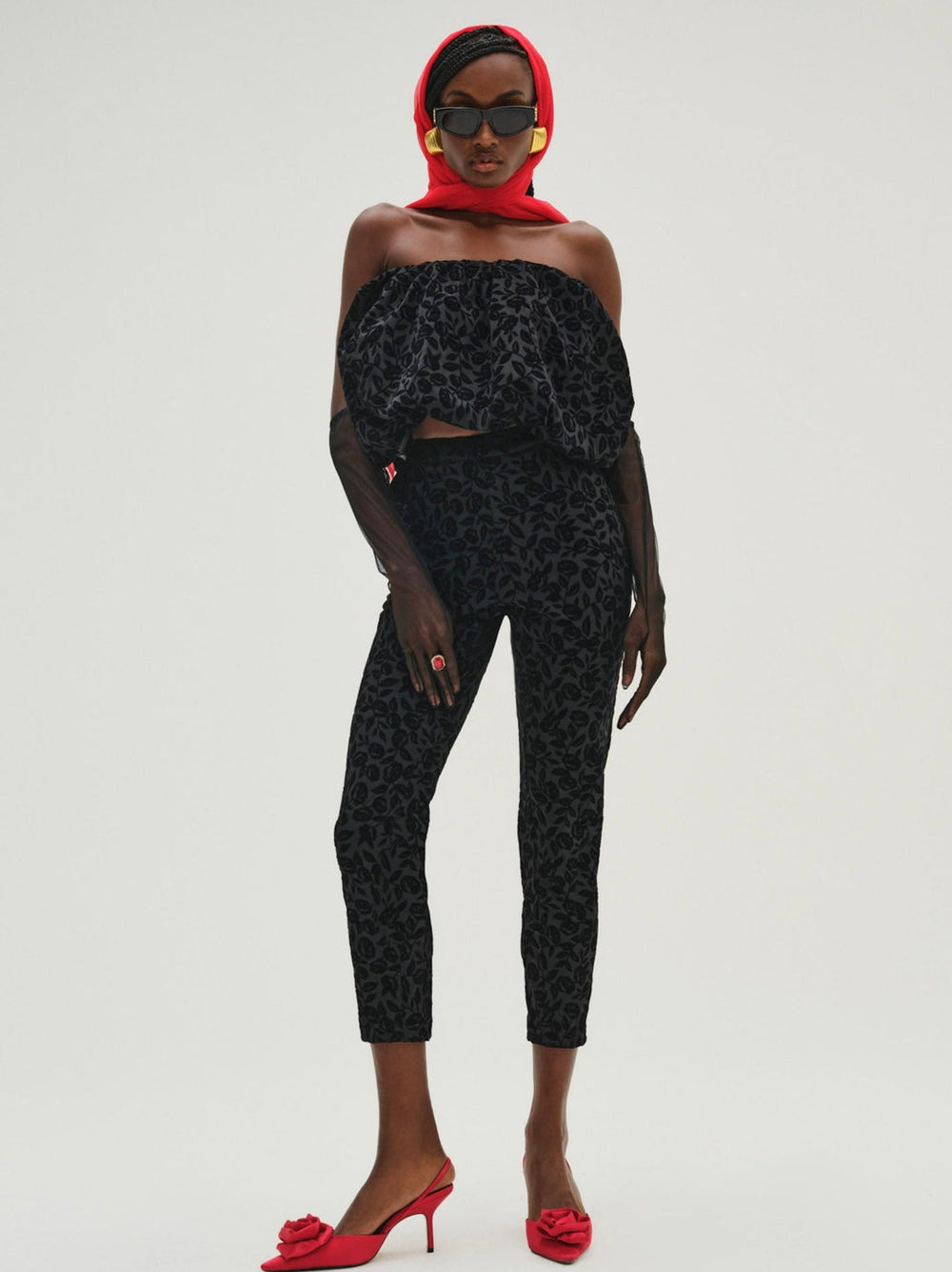 Women Midnight Velvet Capri Pant - Black