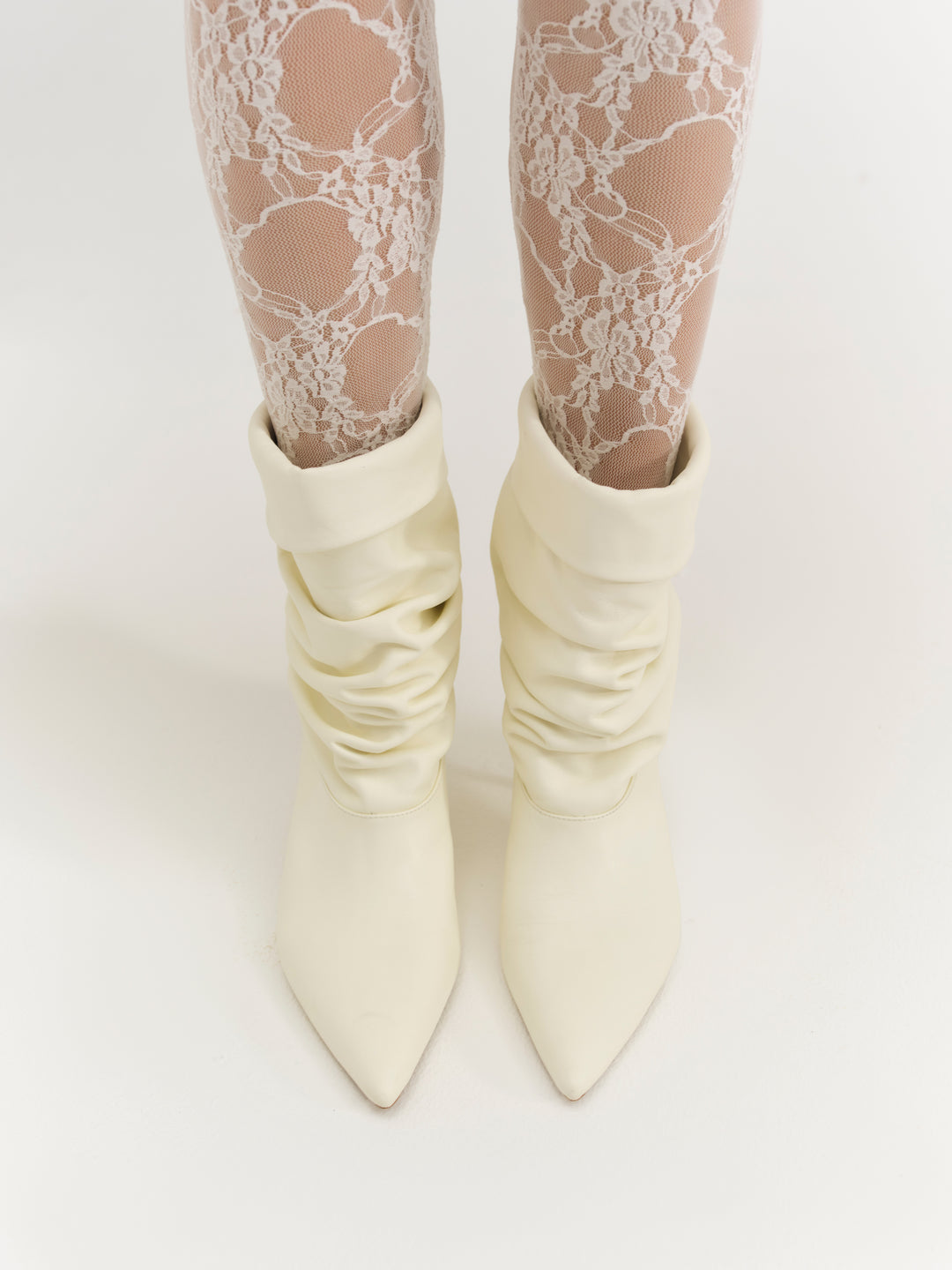 Women Verbana Slouch Boot - Cream