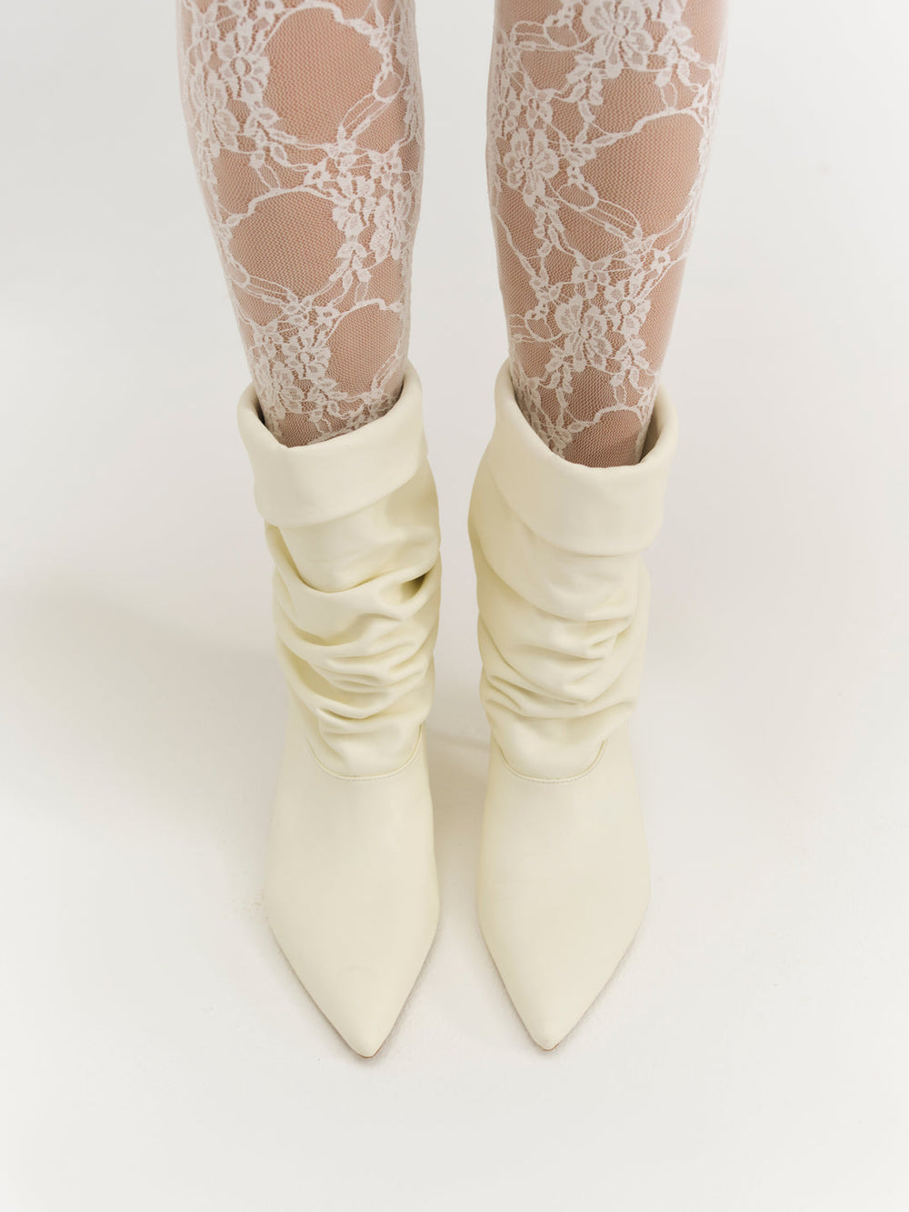 Women Verbana Slouch Boot - Cream