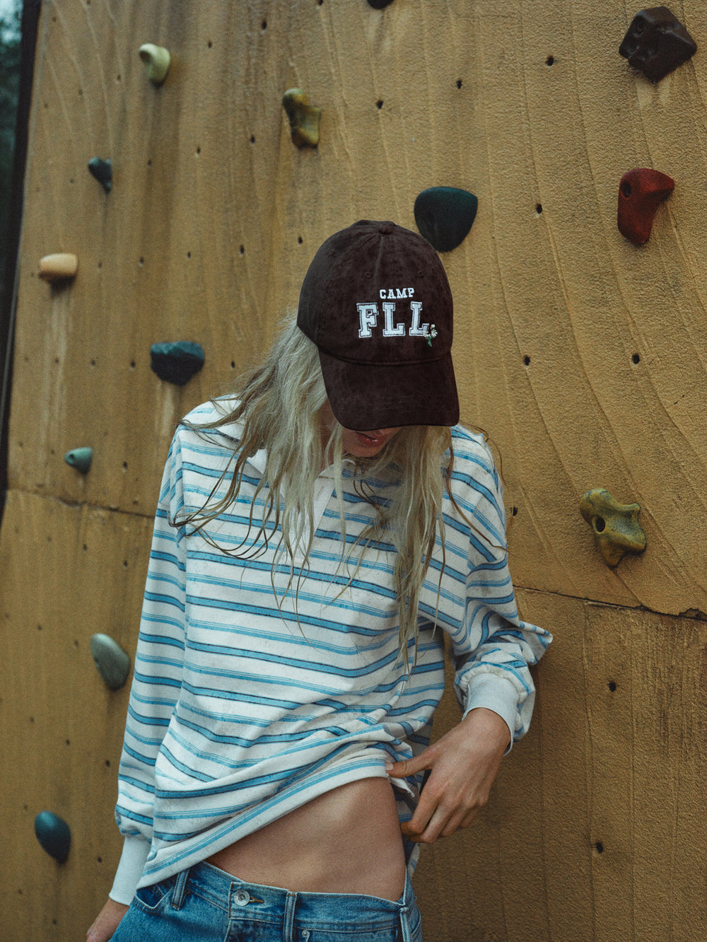 Women Camp Embroidered Baseball Cap - Brown