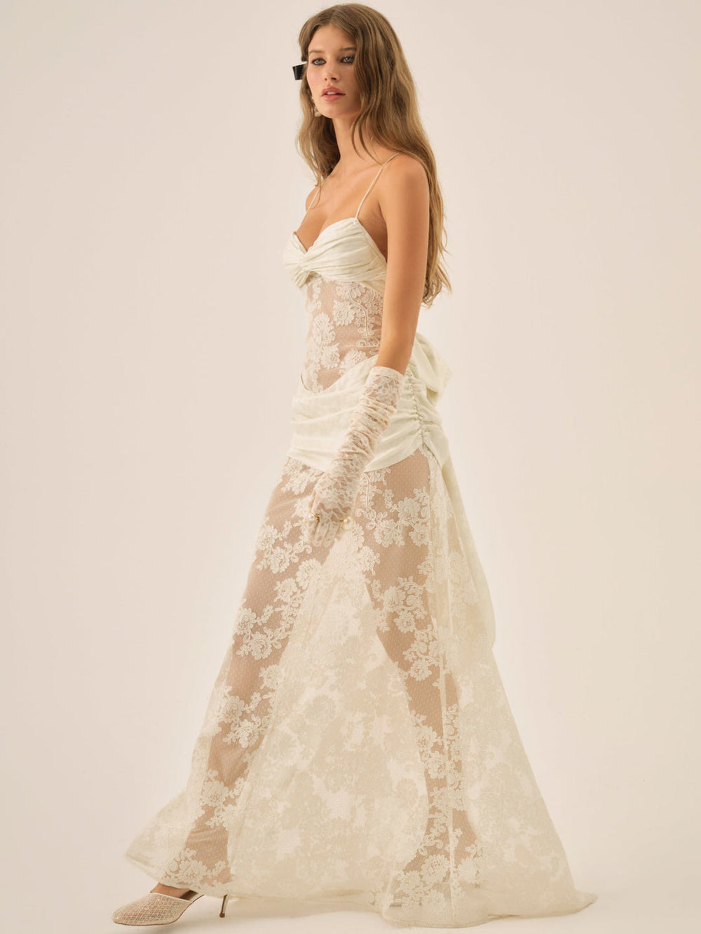 Women Daisy Lace Gown - Cream