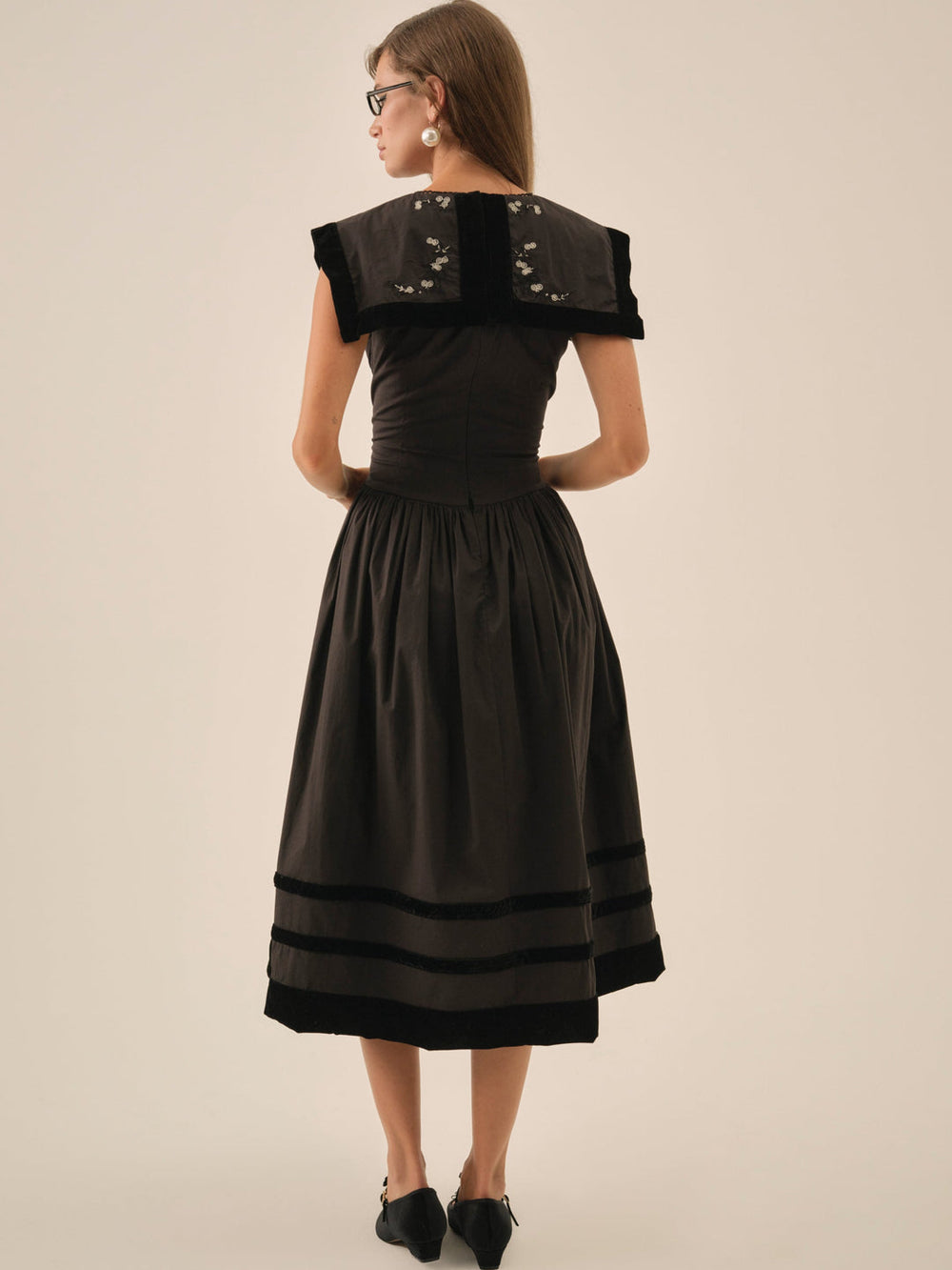 Women Train Station Poplin Midi Dress - Black