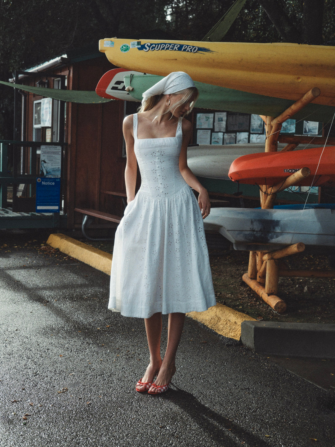 Women Dreamy Daisy Midi Dress - White